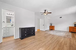 27117 Elias Ave, Saugus, CA 91350 - Photo 12
