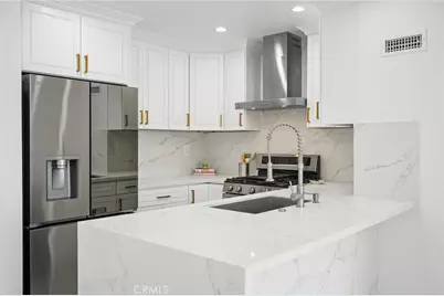 7800 Topanga Canyon Boulevard #313, Canoga Park, CA 91304 - Photo 4