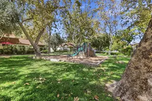 10445 Larwin Unit 3, Chatsworth, CA 91311 - Photo 36