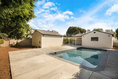 6341 Ranchito, Van Nuys, CA 91401 - Photo 26