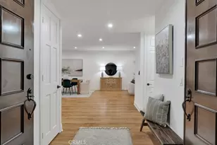 4792 Park Encino Ln, Encino, CA 91436 - Photo 2
