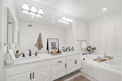 4792 Park Encino Lane #102, Encino, CA 91436 - Photo 14
