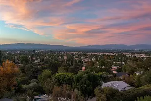 18070 Boris Dr, Encino, CA 91316 - Photo 2