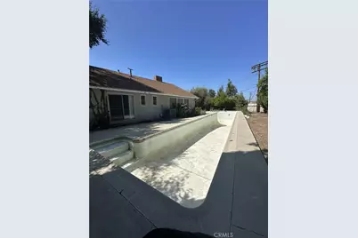 17605 Tarzana Street, Encino, CA 91316 - Photo 12