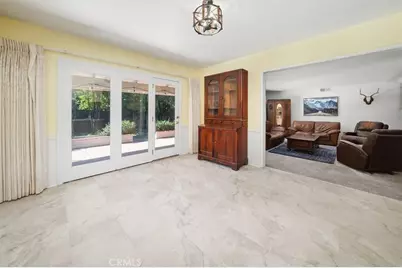 25065 Highspring Avenue, Newhall, CA 91321 - Photo 12