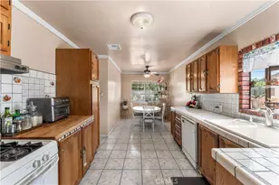 13007 Glenoaks Blvd, Sylmar, CA 91342 - Photo 6