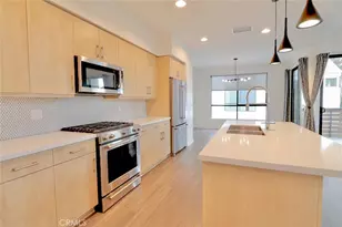 10700 W Octave, North Hollywood, CA 91601 - Photo 24