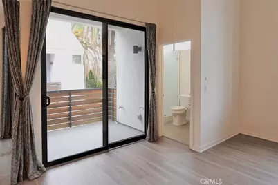 10700 W Octave, North Hollywood, CA 91601 - Photo 10