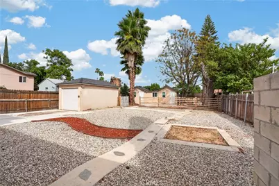 7032 Crebs Avenue, Reseda, CA 91335 - Photo 30