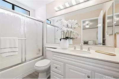 18433 Hatteras, Tarzana, CA 91356 - Photo 14