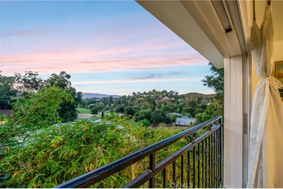 4330 Alhama Dr, Woodland Hills, CA 91364 - Photo 48