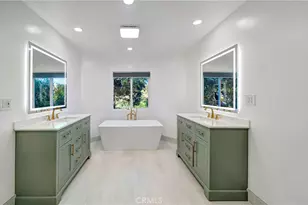 4330 Alhama Dr, Woodland Hills, CA 91364 - Photo 32