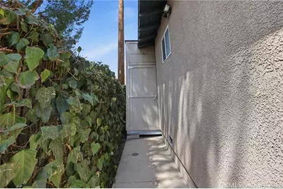 1221 N Lima Street, Burbank, CA 91505 - Photo 28