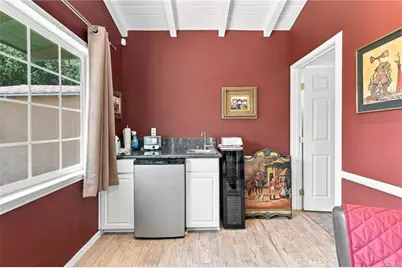 1221 N Lima Street, Burbank, CA 91505 - Photo 14