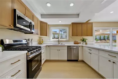 38 Lucero, Thousand Oaks, CA 91360 - Photo 14