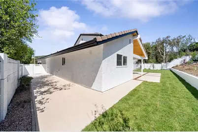 38 Lucero, Thousand Oaks, CA 91360 - Photo 40