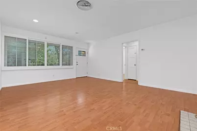 6015 Sunnyslope Ave, Van Nuys, CA 91401 - Photo 4
