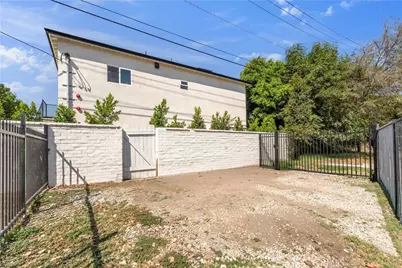 4700 Kraft Avenue, Valley Village, CA 91602 - Photo 26