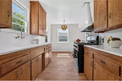 10250 Haddon Avenue, Pacoima, CA 91331 - Photo 8
