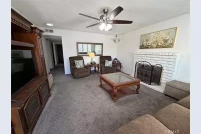 2005 Avondale, Bakersfield, CA 93306 - Photo 2
