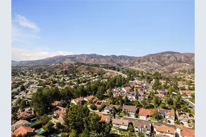 18401 Charlton Lane, Porter Ranch, CA 91326 - Photo 6