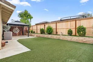 25651 Ramada, Valencia, CA 91355 - Photo 6