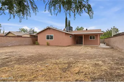 44453 Watford, Lancaster, CA 93535 - Photo 4