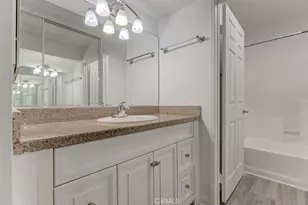 5515 Canoga Ave, Woodland Hills, CA 91367 - Photo 12