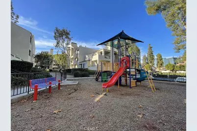 5515 Canoga Ave #105, Woodland Hills, CA 91367 - Photo 28