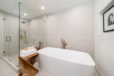 5631 Wilhelmina Avenue, Woodland Hills, CA 91367 - Photo 36