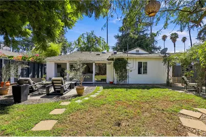 17417 Sherman Way, Lake Balboa, CA 91406 - Photo 22