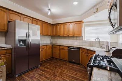 10500 Dempsey Avenue, Granada Hills, CA 91344 - Photo 20