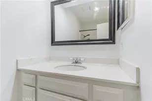 6746 Encino Ave, Lake Balboa, CA 91406 - Photo 32