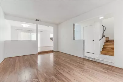 6746 Encino Avenue #2, Lake Balboa, CA 91406 - Photo 4