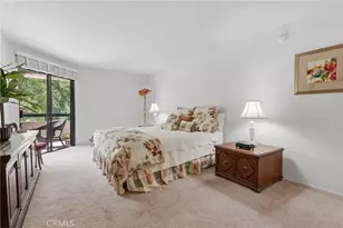 21650 Burbank, Woodland Hills, CA 91367 - Photo 16