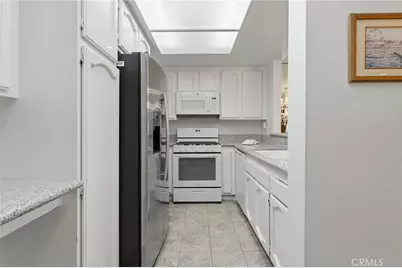 21650 Burbank #203, Woodland Hills, CA 91367 - Photo 6