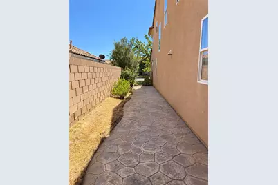 2233 Avenida Del Mar, Lancaster, CA 93535 - Photo 20