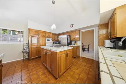450 Fairway Drive, Palmdale, CA 93551 - Photo 6