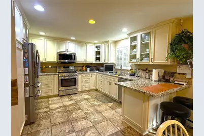 7610 Canby, Reseda, CA 91335 - Photo 2