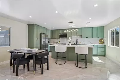 22241 Wyandotte, Canoga Park, CA 91303 - Photo 8