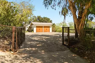 3655 Wrightwood Dr, Studio City, CA 91604 - Photo 48