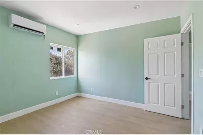 22241 Wyandotte Street, Canoga Park, CA 91303 - Photo 32