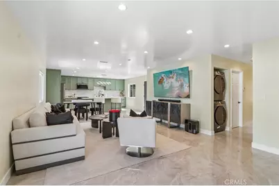 22241 Wyandotte Street, Canoga Park, CA 91303 - Photo 4