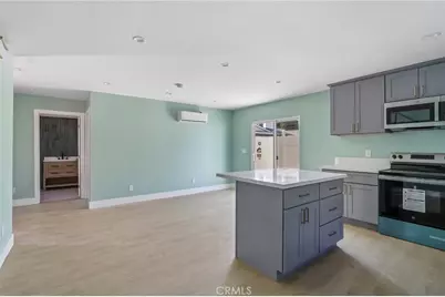 22241 Wyandotte Street, Canoga Park, CA 91303 - Photo 28