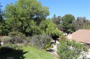 20046 Ave Of The Oaks, Newhall, CA 91321 - Photo 24