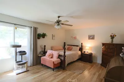 20046 Avenue Of The Oaks, Newhall, CA 91321 - Photo 4