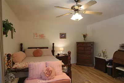 20046 Avenue Of The Oaks, Newhall, CA 91321 - Photo 28