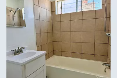 1223 W 69th, Los Angeles, CA 90044 - Photo 14