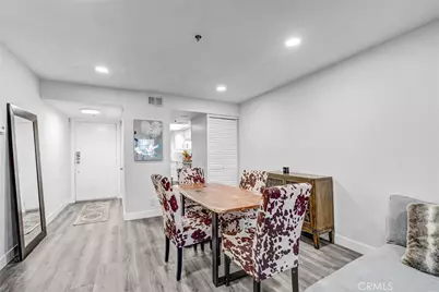 6545 Reseda Boulevard #6, Reseda, CA 91335 - Photo 8