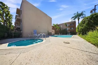 6815 Remmet #109, Canoga Park, CA 91303 - Photo 20